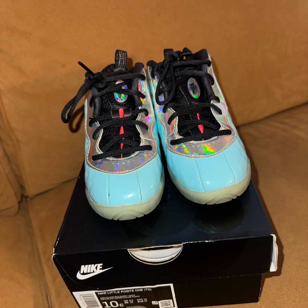 Nike little posite one size 10c